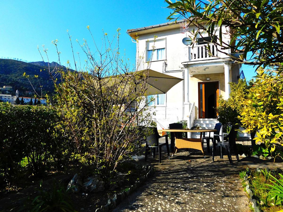 Villa Unifamiliare Con Posto Auto! Levanto Exterior foto